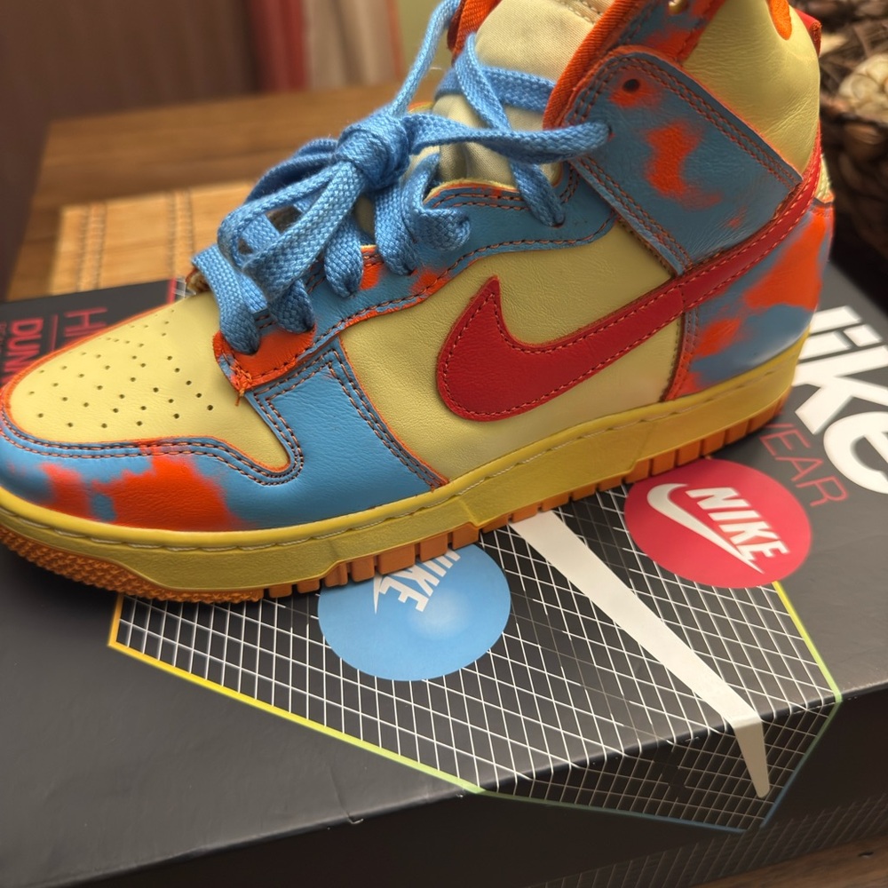 Nike Blue Athletic Shoes High-Top Design